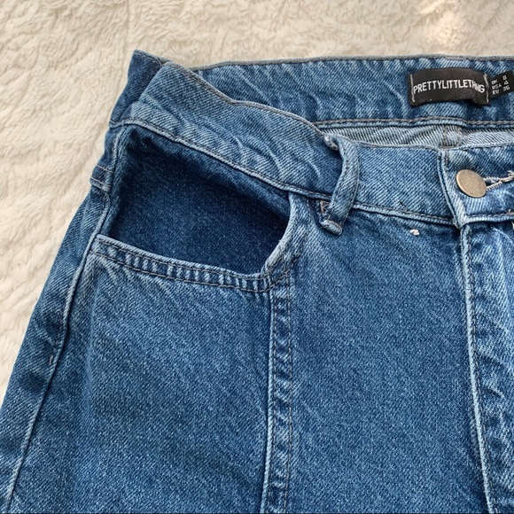 PRETTYLITTLETHING- two toned mid blue wash jeans - Picture 5 of 7